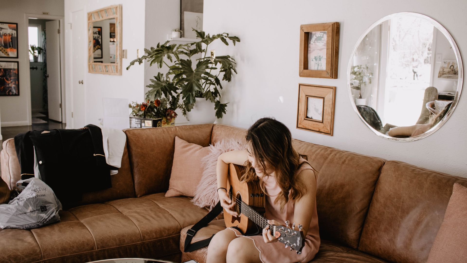 Petite Marie à la guitare acoustique : accords, rythme et placement de la voix